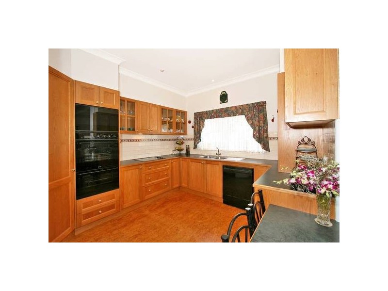 29 Anzac Avenue,, Denistone NSW 2114