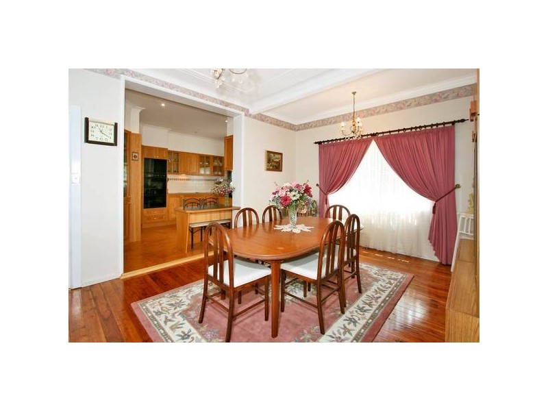 29 Anzac Avenue,, Denistone NSW 2114