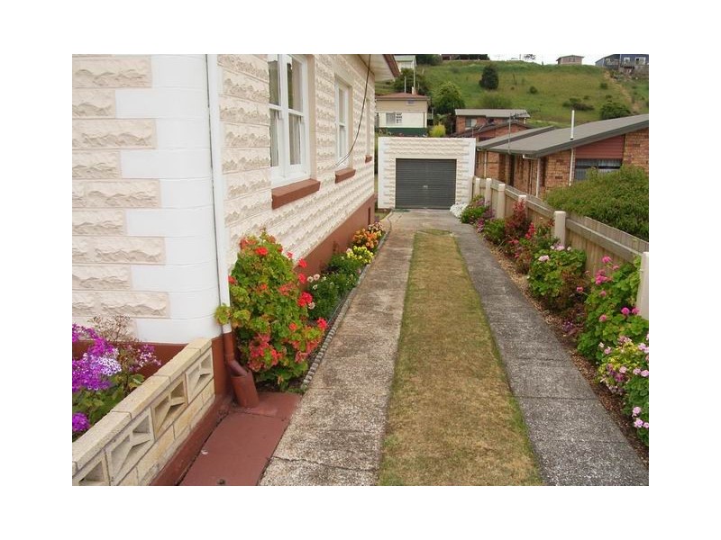 18 Collins Street, Burnie TAS 7320