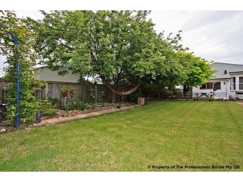 15 Bass Highway, Burnie TAS 7320