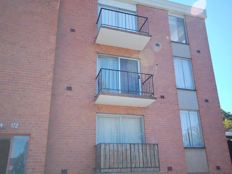 4/172 Wilson Street, Burnie TAS 7320