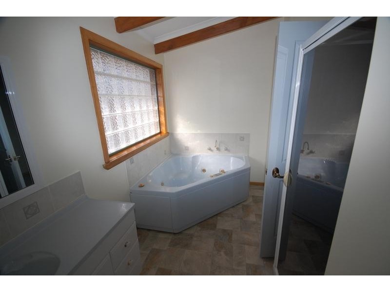 2B Grant Street North, Havenview TAS 7320