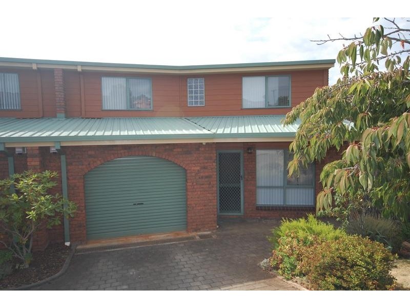 2B Grant Street North, Havenview TAS 7320