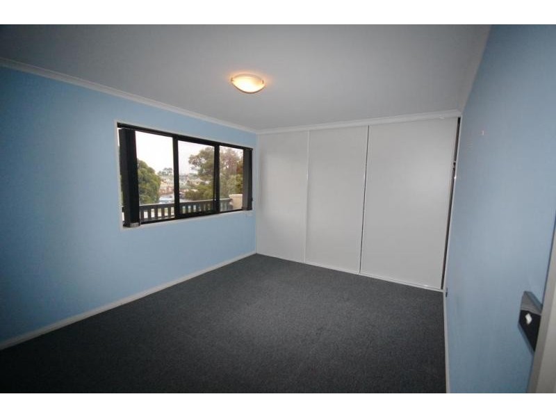 4/17 Verelle Street, Hillcrest TAS 7320