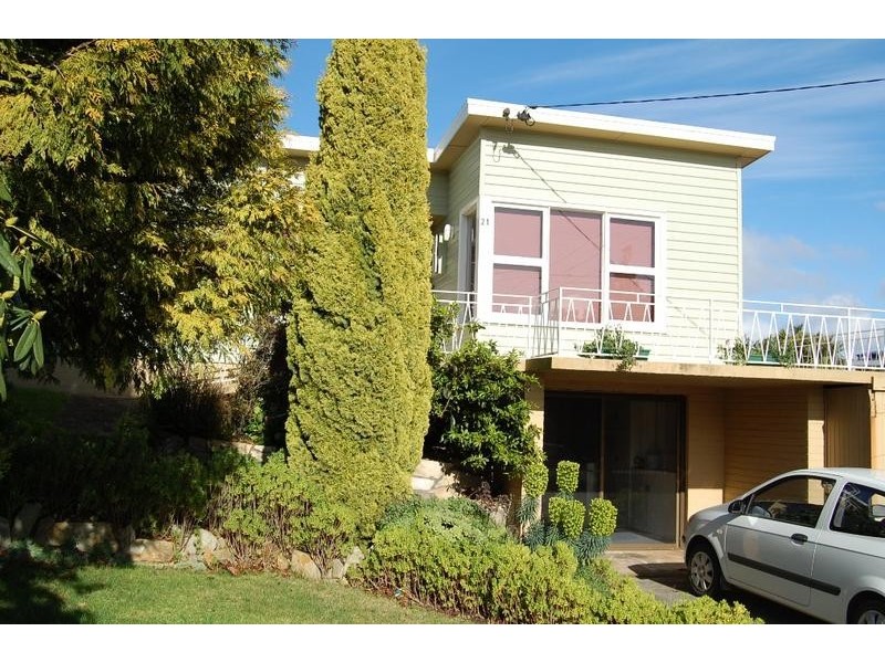 21 Richardson Crescent, Burnie TAS 7320