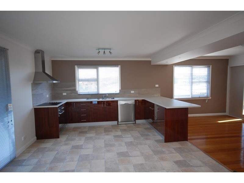 21 Richardson Crescent, Burnie TAS 7320