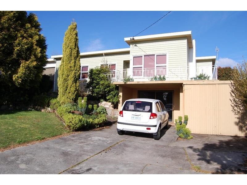 21 Richardson Crescent, Burnie TAS 7320
