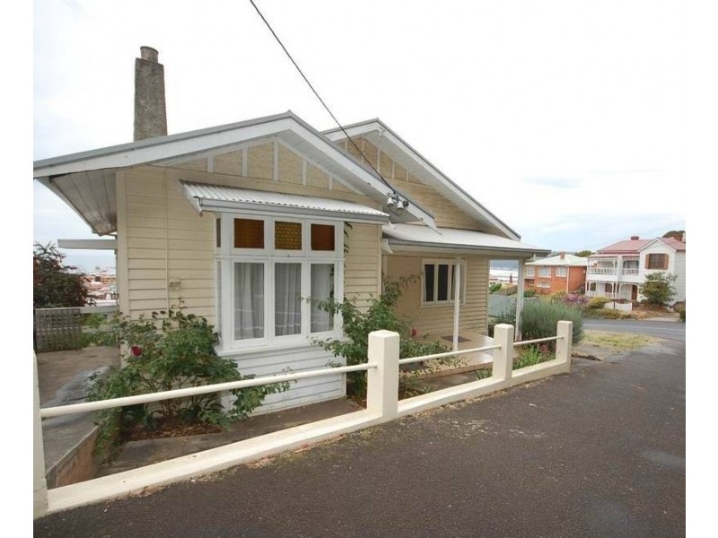 2/14 View Road, Burnie TAS 7320