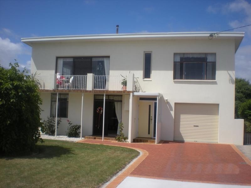 117 Old Bass Highway, Wynyard TAS 7325