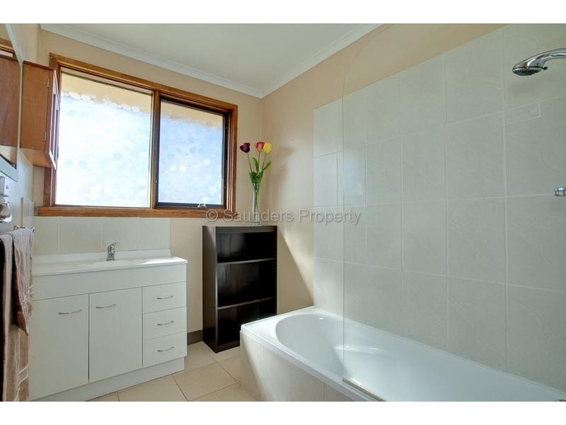 14 VALLEY ROAD, Devonport TAS 7310