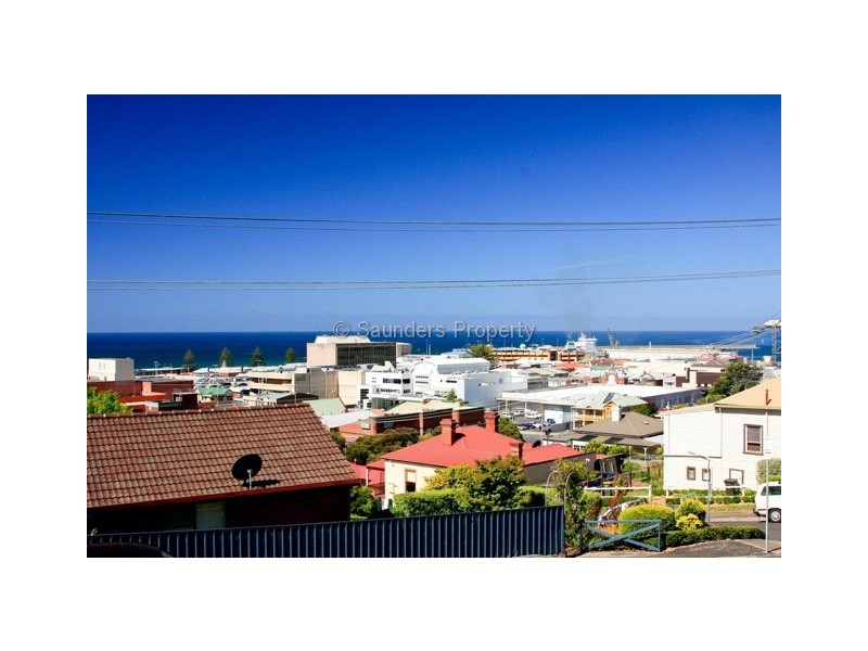 30 Hodgman Street, Burnie TAS 7320