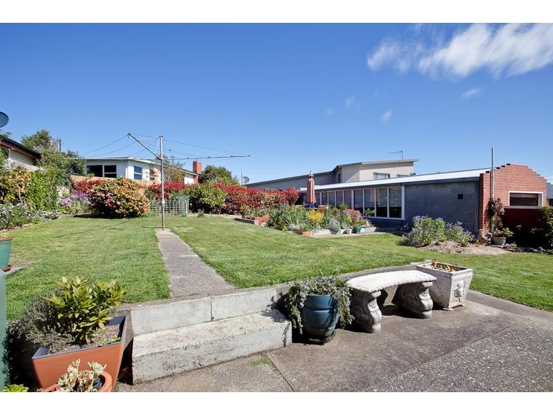 225 Oldaker Street, Devonport TAS 7310