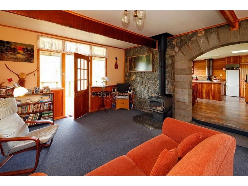 Elizabeth Town TAS 7304