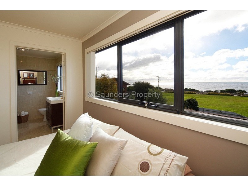 Ocean Vista TAS 7320