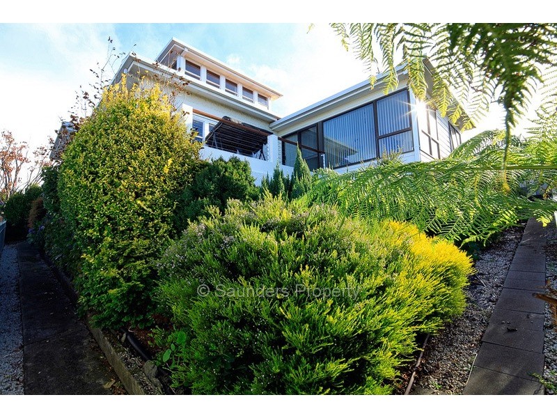 1/19 Elizabeth Street, Burnie TAS 7320