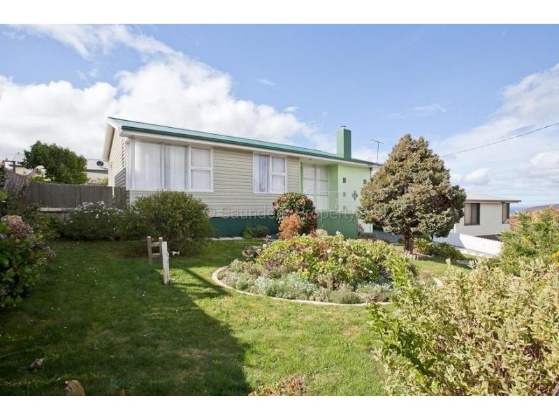 17 Woodward Avenue, Burnie TAS 7320
