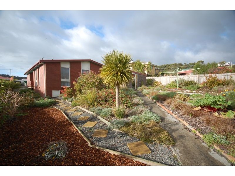 21 Elizabeth Street, Somerset TAS 7322