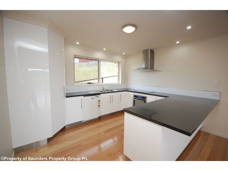 2/5 Dowling Drive, Burnie TAS 7320