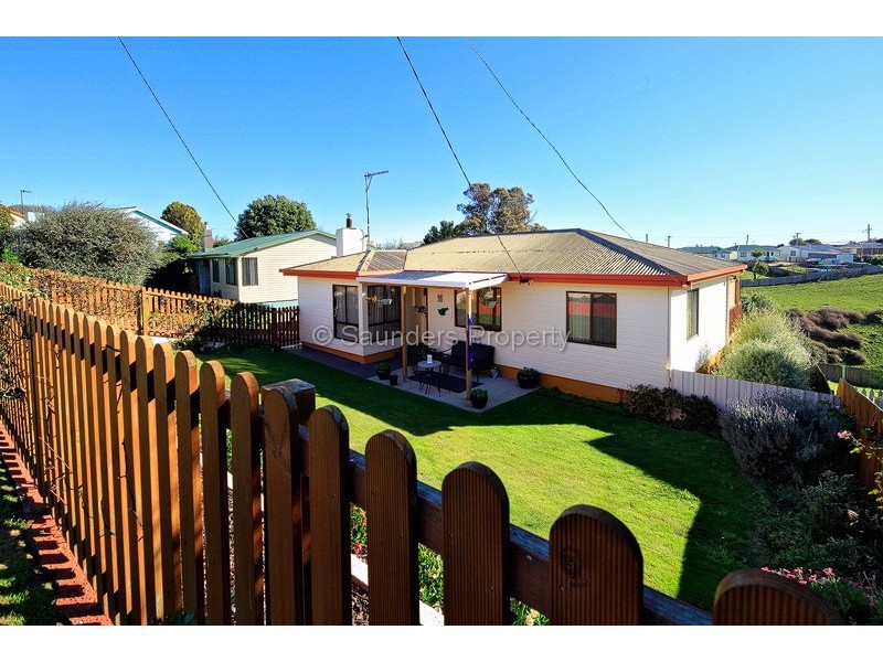 16 Nelson Street, Acton TAS 7320