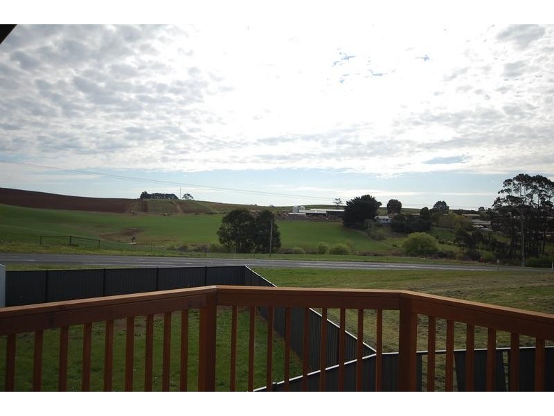2/12 Josie Crescent, Burnie TAS 7320