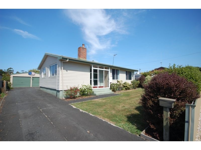 18 Lewis Street, Somerset TAS 7322
