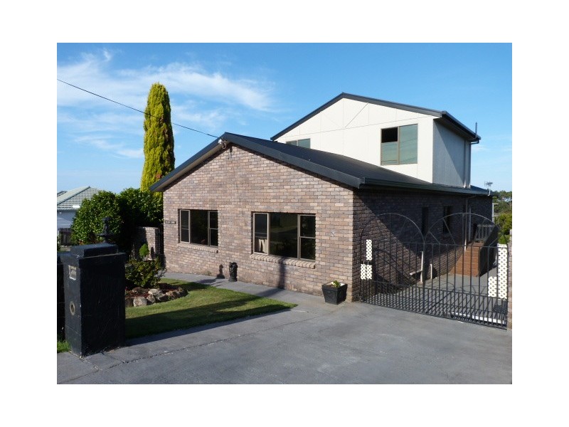 15 Mark Street, Burnie TAS 7320