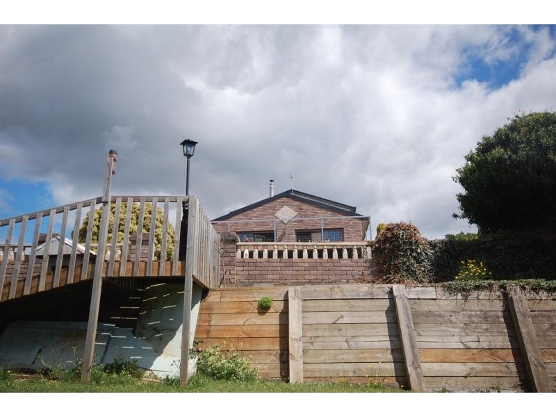 15 Mark Street, Burnie TAS 7320