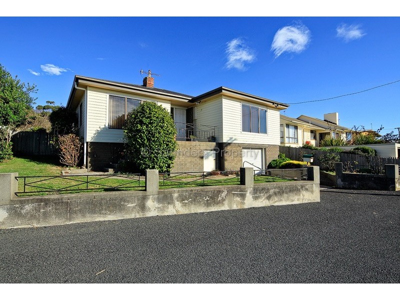 150 Main Road, Penguin TAS 7316