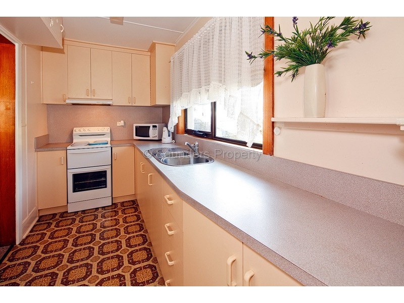 150 Main Road, Penguin TAS 7316