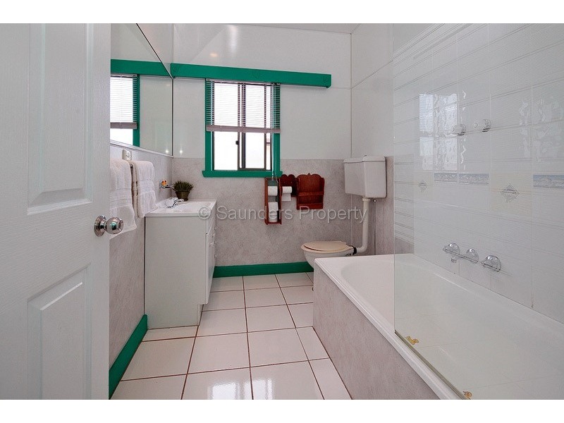 14 Raglan Street, Somerset TAS 7322