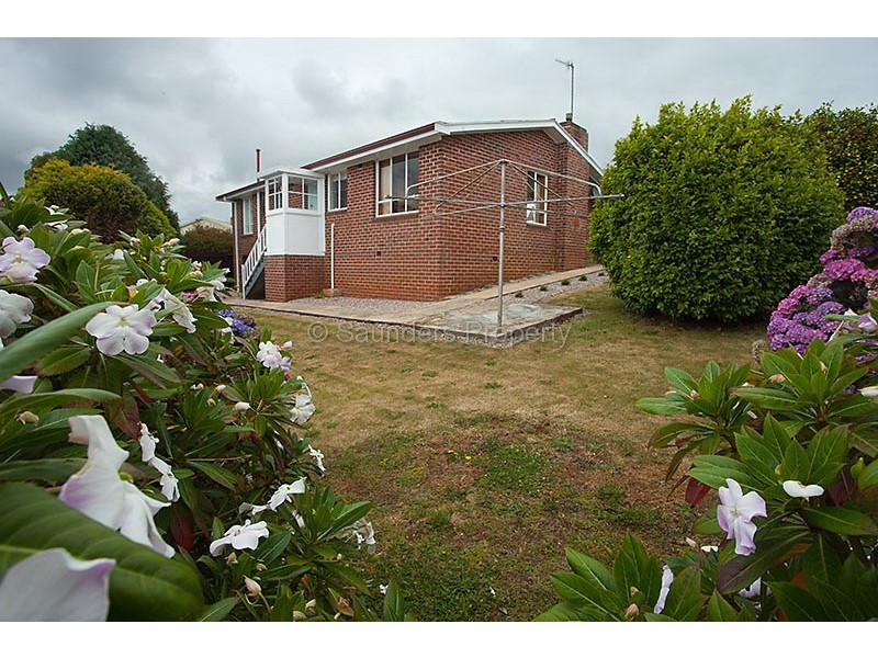 33 Woodward Avenue, Burnie TAS 7320