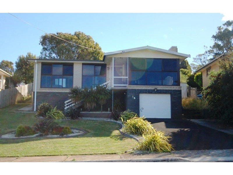 16 McGrath Street, Burnie TAS 7320