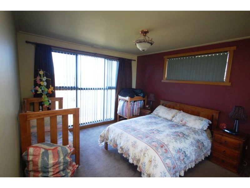 16 McGrath Street, Burnie TAS 7320