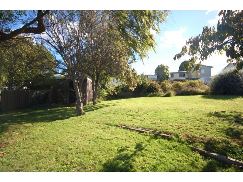 16 McGrath Street, Burnie TAS 7320