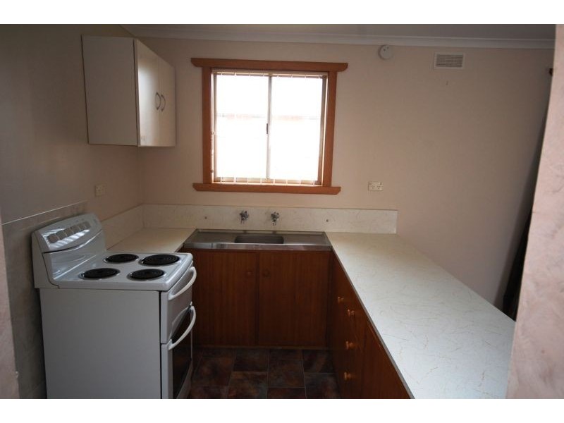 2/9 Turnbull Avenue, Burnie TAS 7320