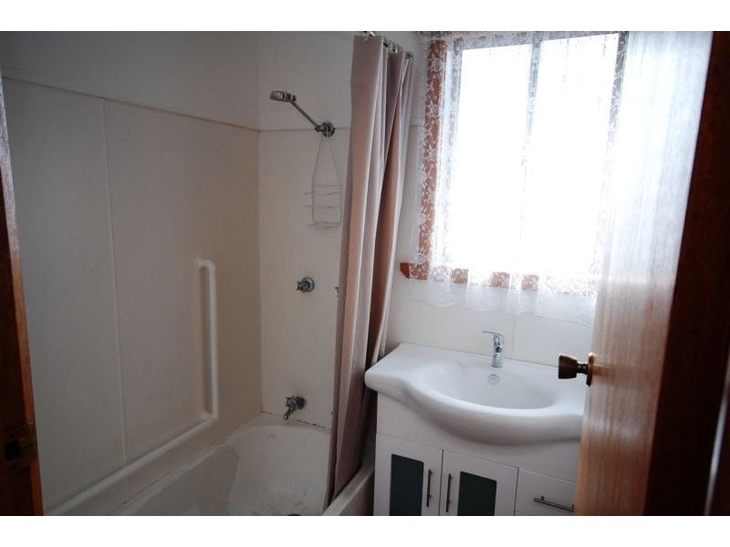 2/9 Turnbull Avenue, Burnie TAS 7320