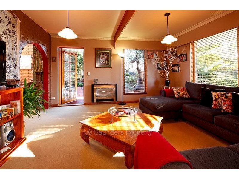 9 Cambridge Court, Devonport TAS 7310