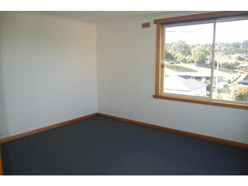 5 South Road, Penguin TAS 7316