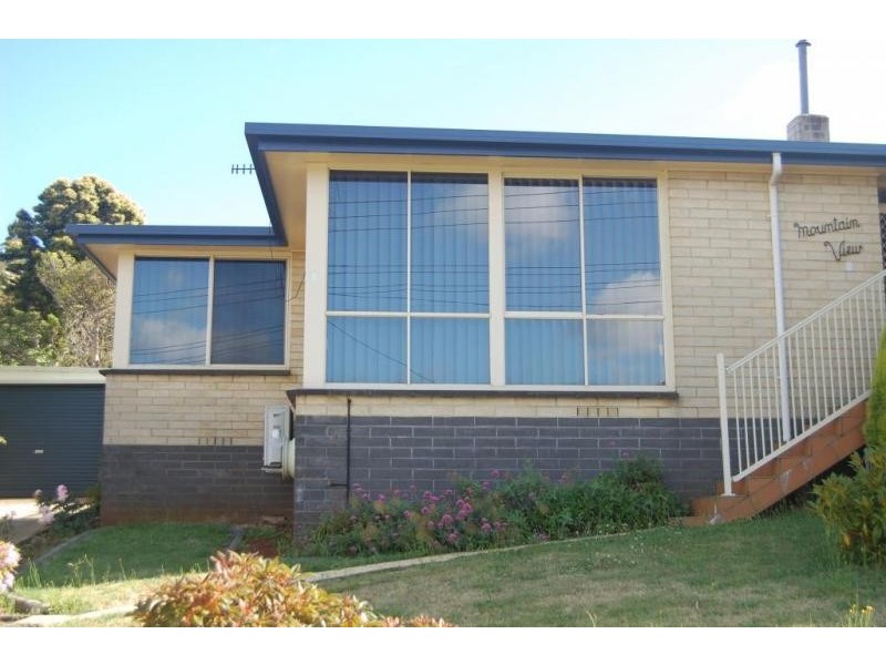 5 South Road, Penguin TAS 7316