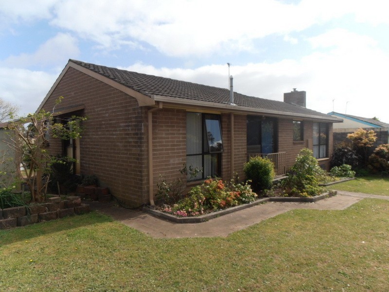 2 Cobham Close, Devonport TAS 7310