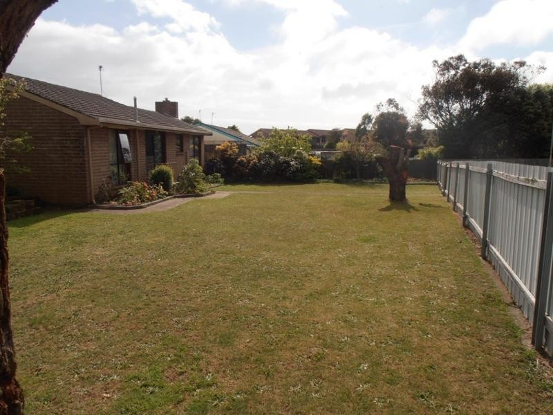 2 Cobham Close, Devonport TAS 7310