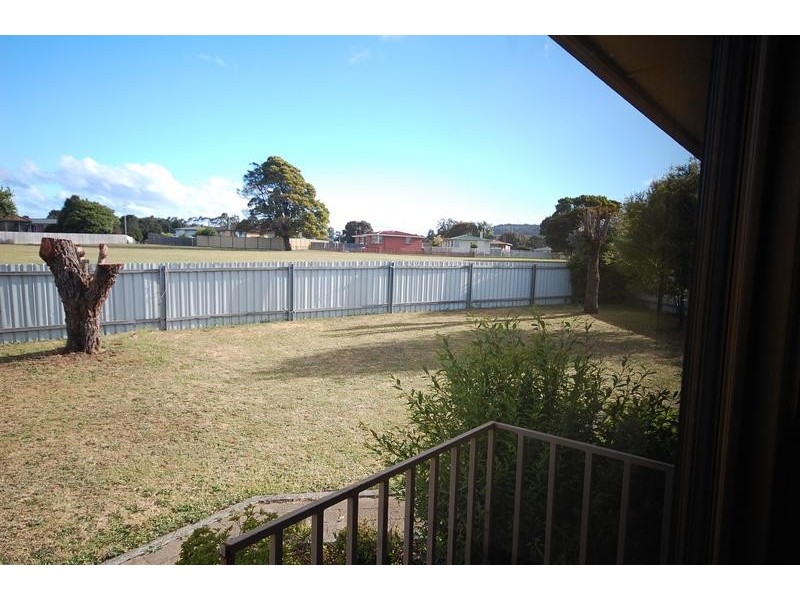 2 Cobham Close, Devonport TAS 7310