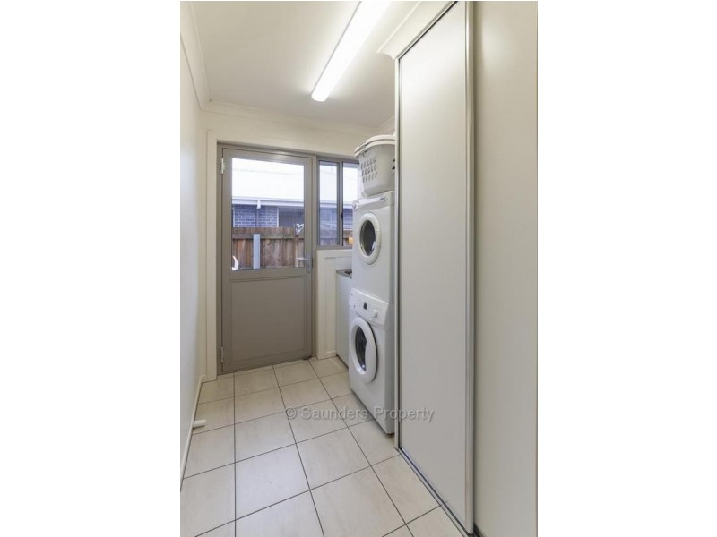 2/2-3 Washington Drive, Devonport TAS 7310