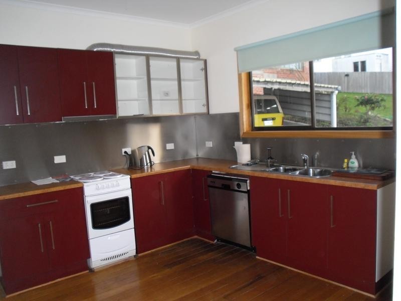 21 Aileen Crescent, Burnie TAS 7320