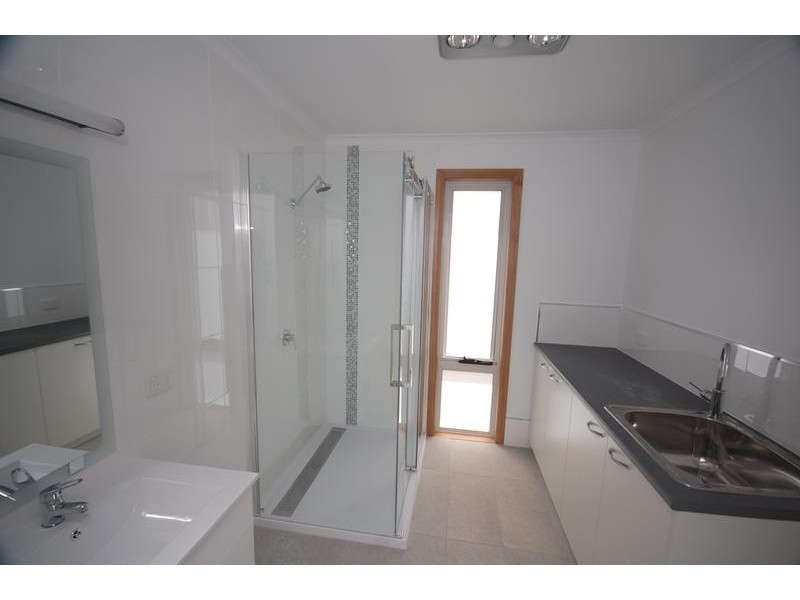 1 and 2/52 Main Road, Penguin TAS 7316