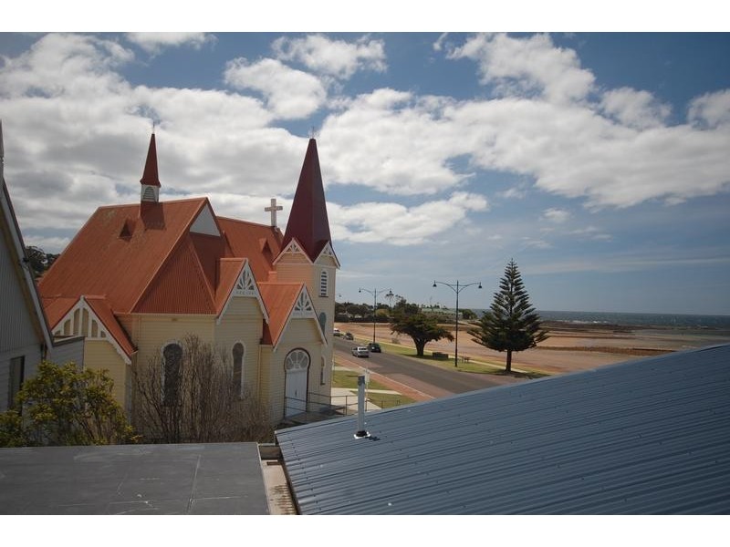 1 and 2/52 Main Road, Penguin TAS 7316