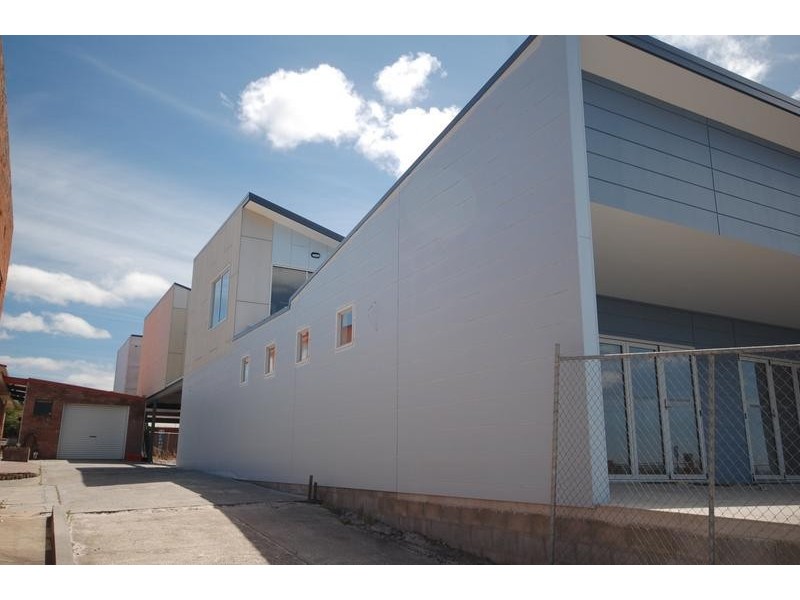 1 and 2/52 Main Road, Penguin TAS 7316