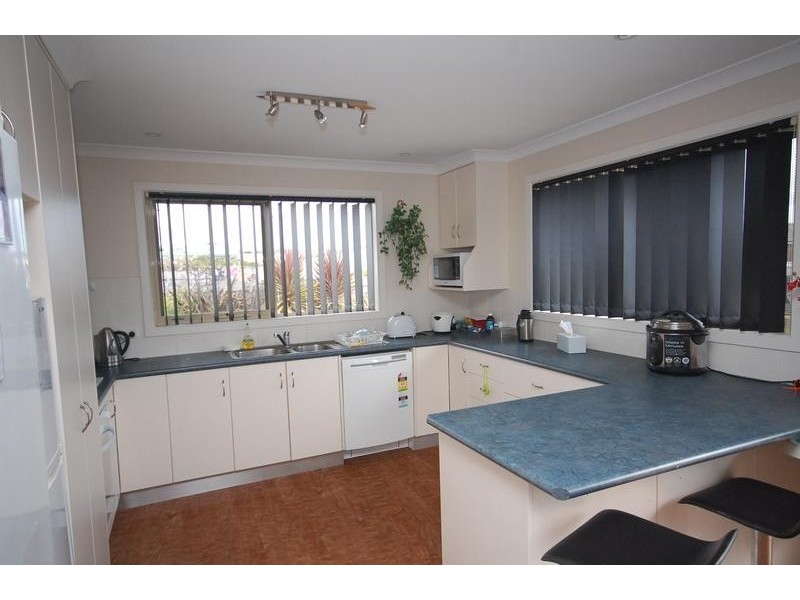 2/7 Cardigan Street, Somerset TAS 7322