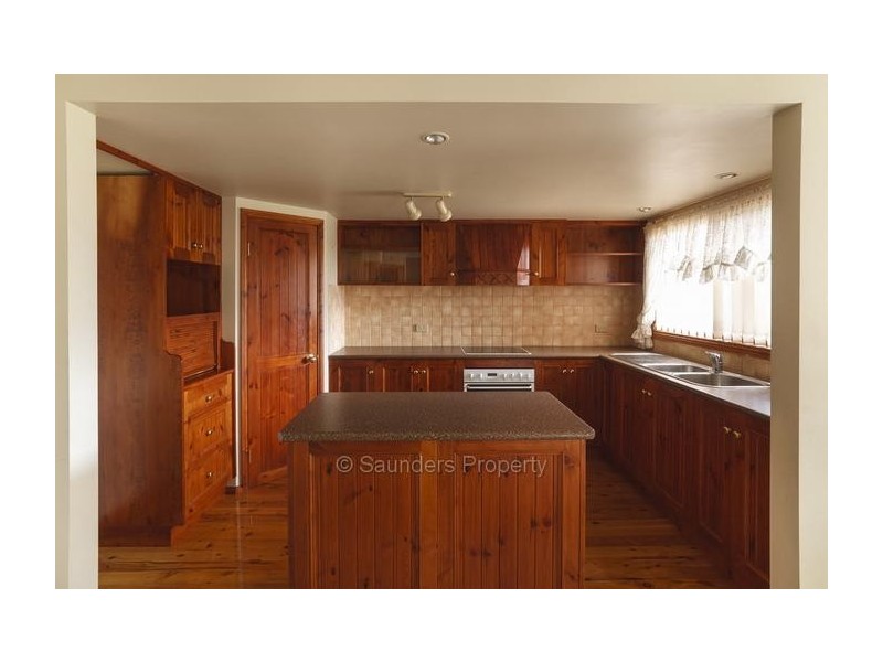 50a South Road, Penguin TAS 7316