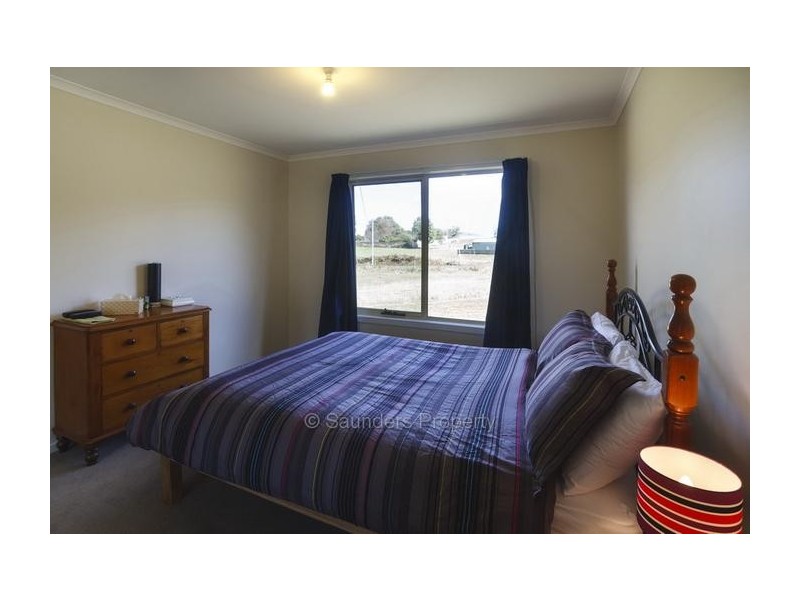 Elizabeth Town TAS 7304